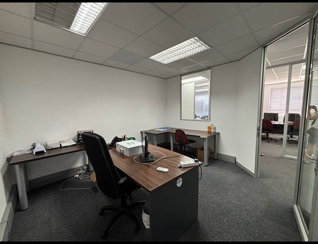 562.40M² OFFICE TO LET IN TYGER VALLEY